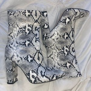Snakeskin boots, size 8.5
